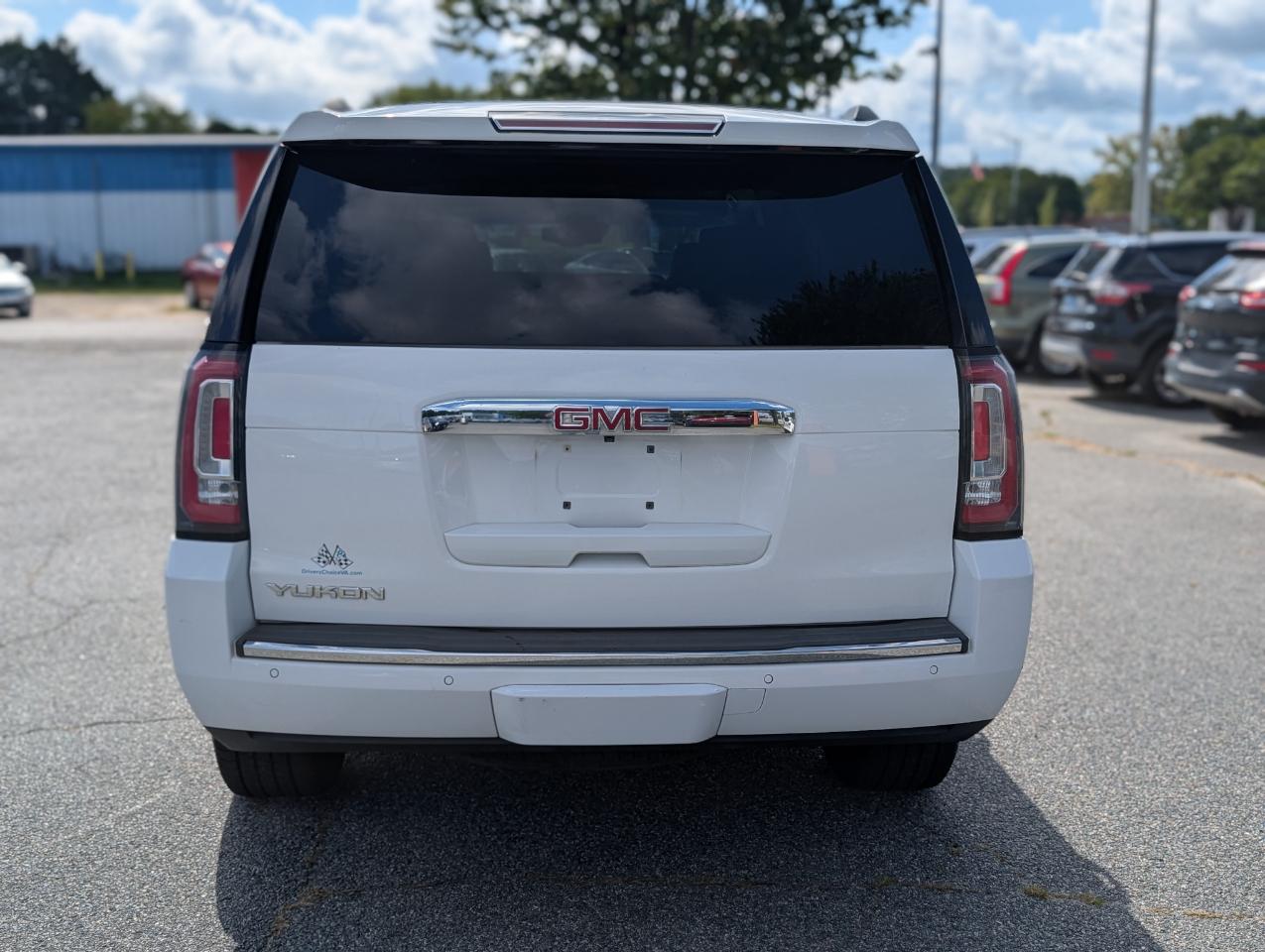 GMC Yukon photo 5