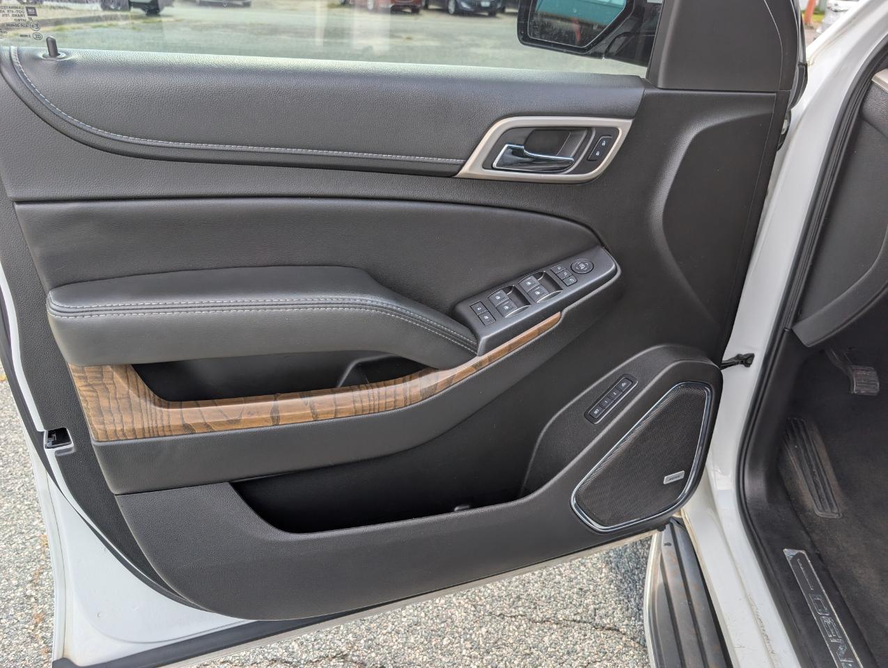 GMC Yukon photo 13
