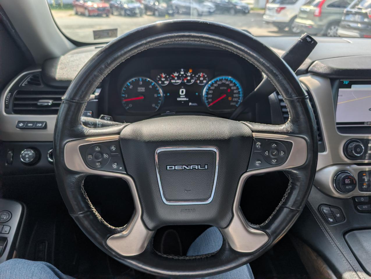 GMC Yukon photo 19