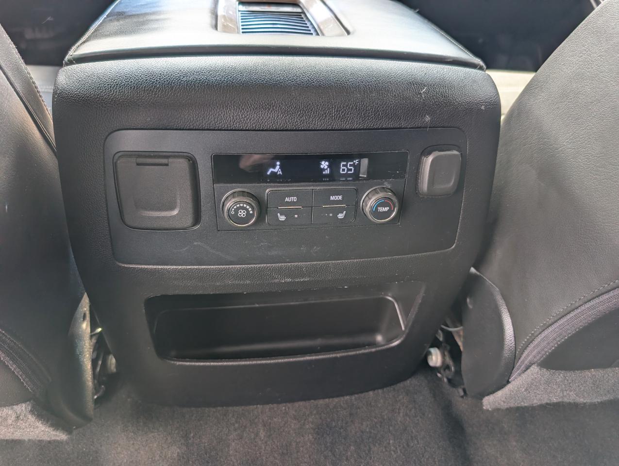 GMC Yukon photo 37