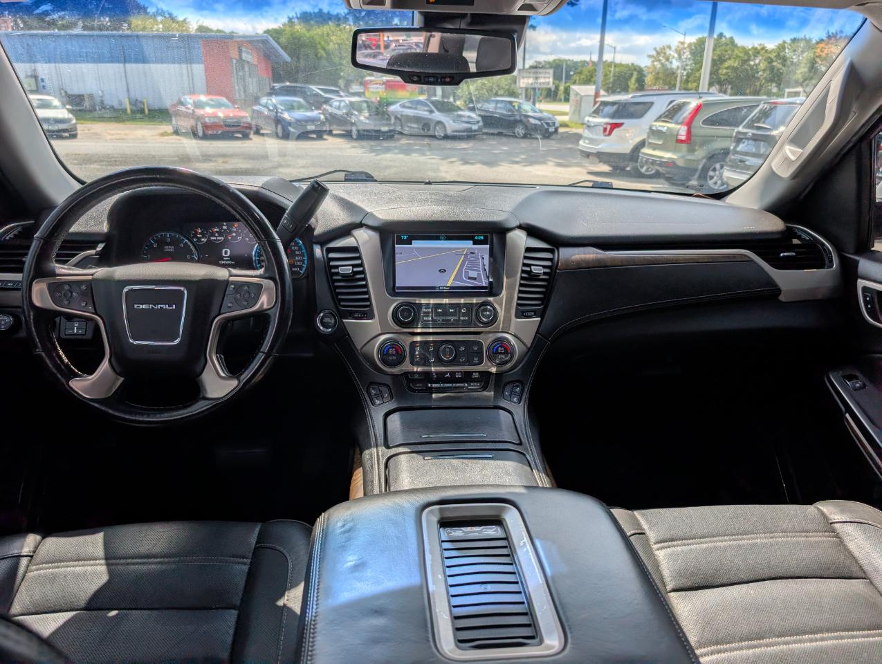 GMC Yukon photo 38