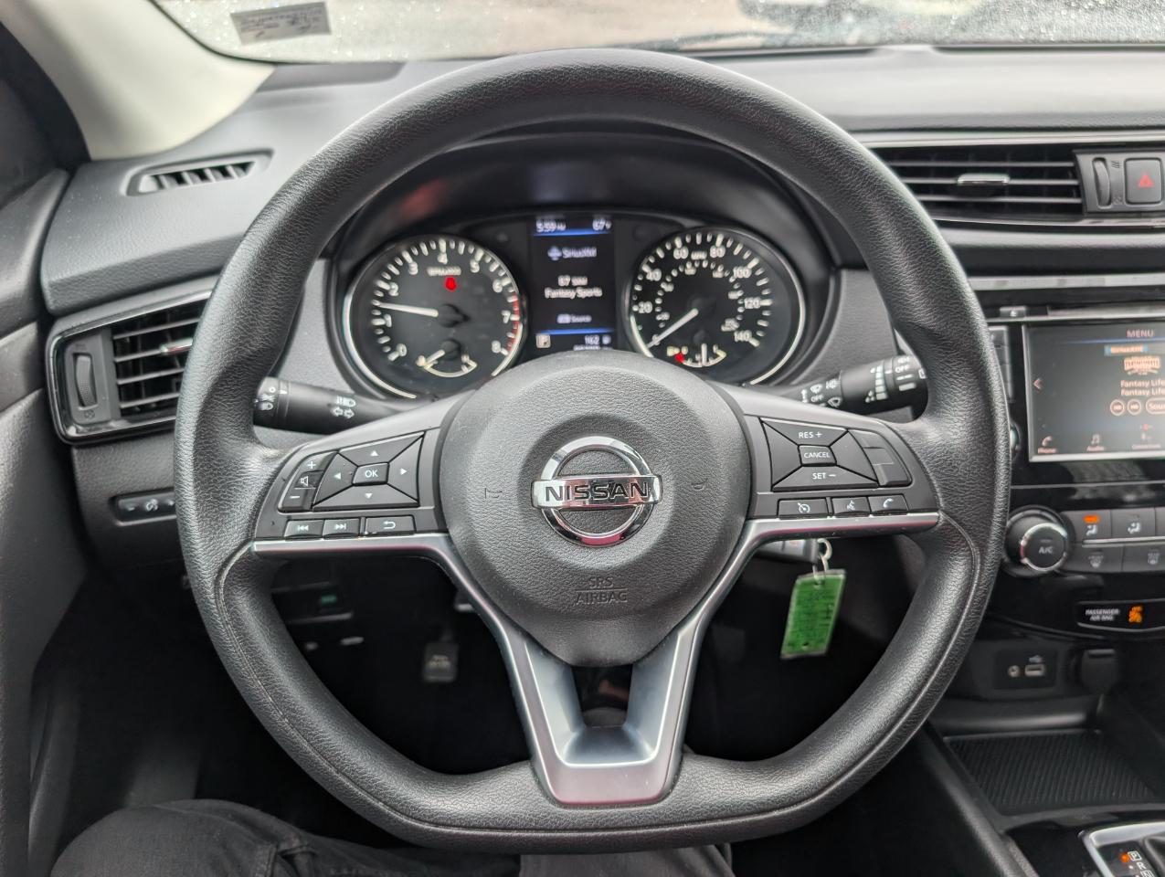Nissan Rogue Sport photo 16