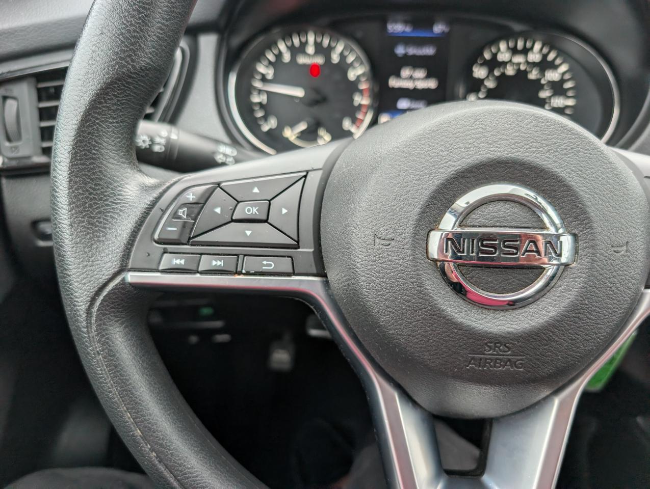 Nissan Rogue Sport photo 18