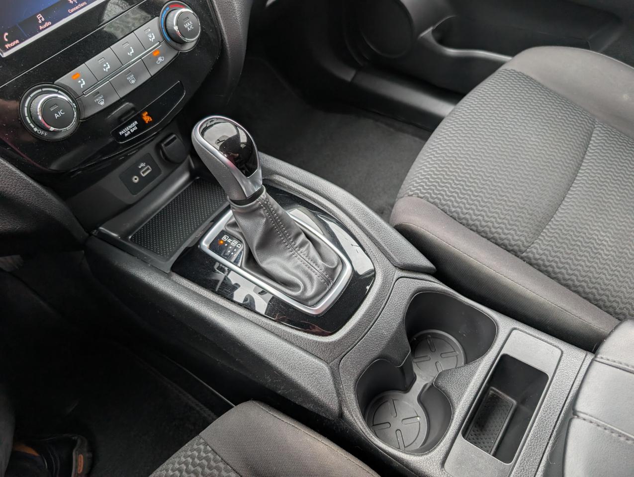 Nissan Rogue Sport photo 23