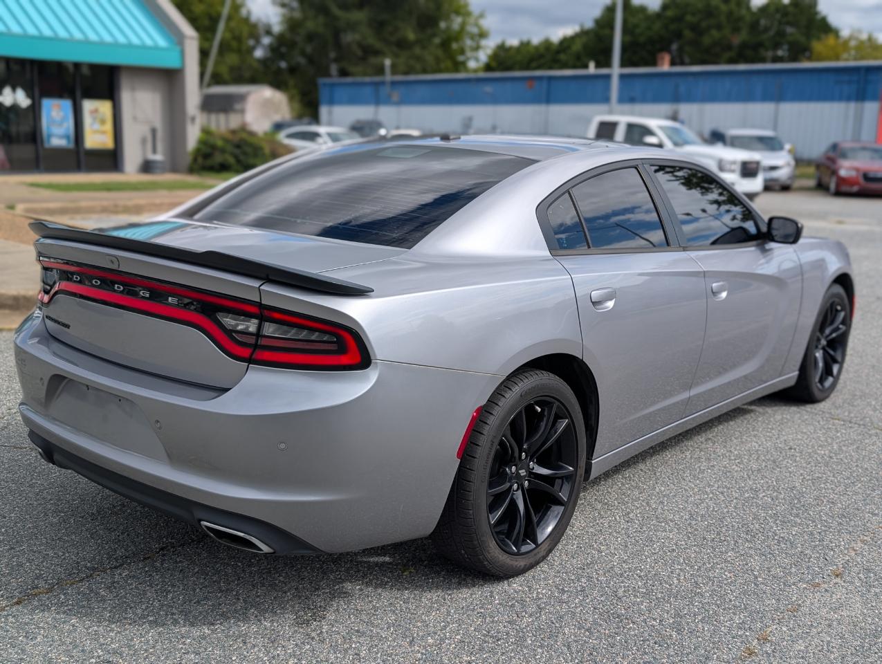Dodge Charger SXT RWD 2018