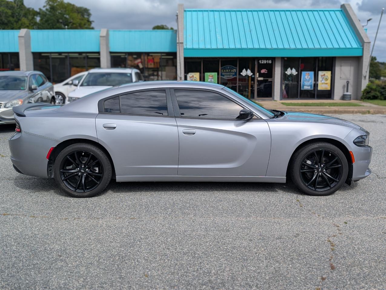 Dodge Charger SXT RWD 2018