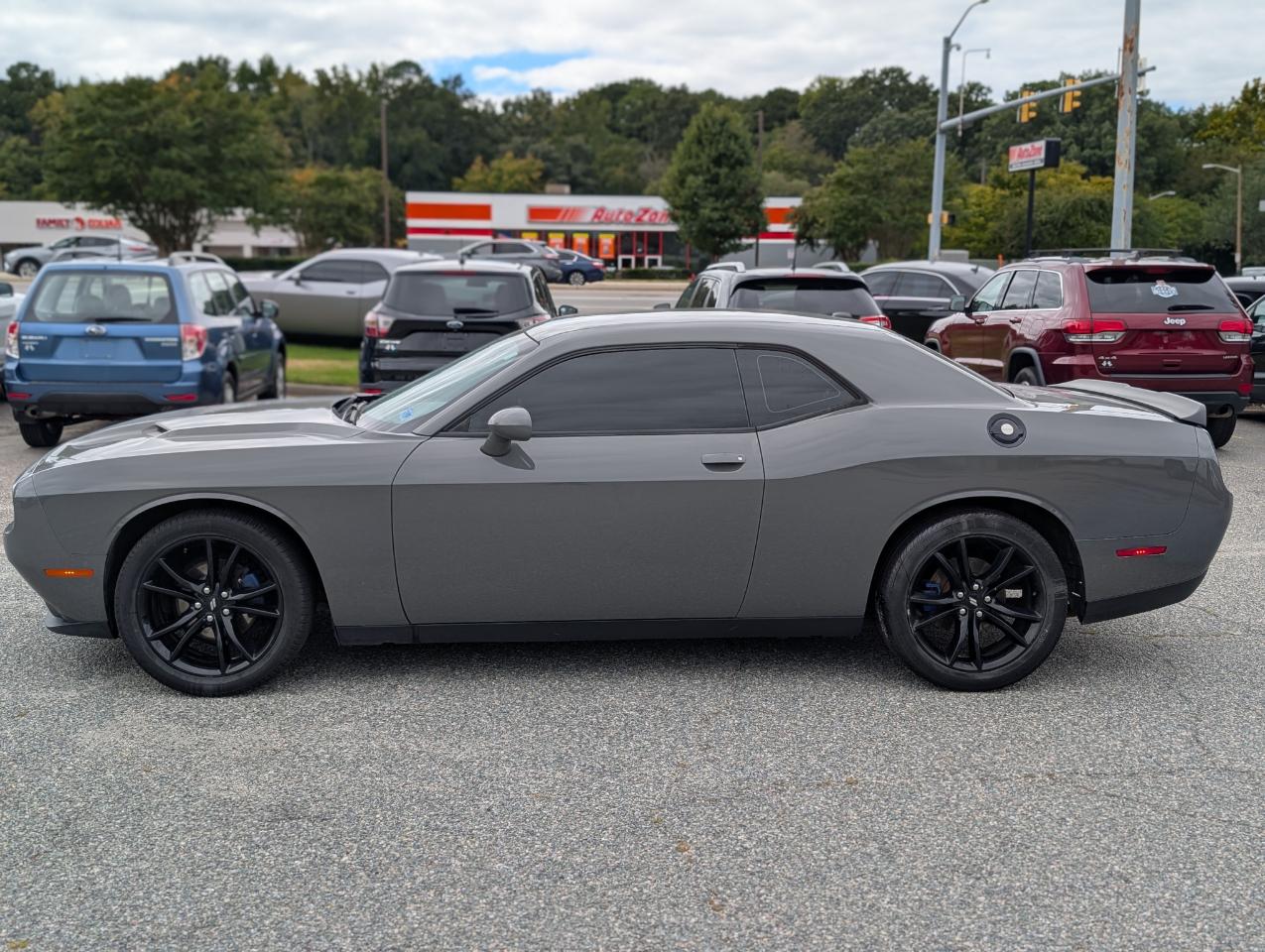 Dodge Challenger SXT RWD 2018