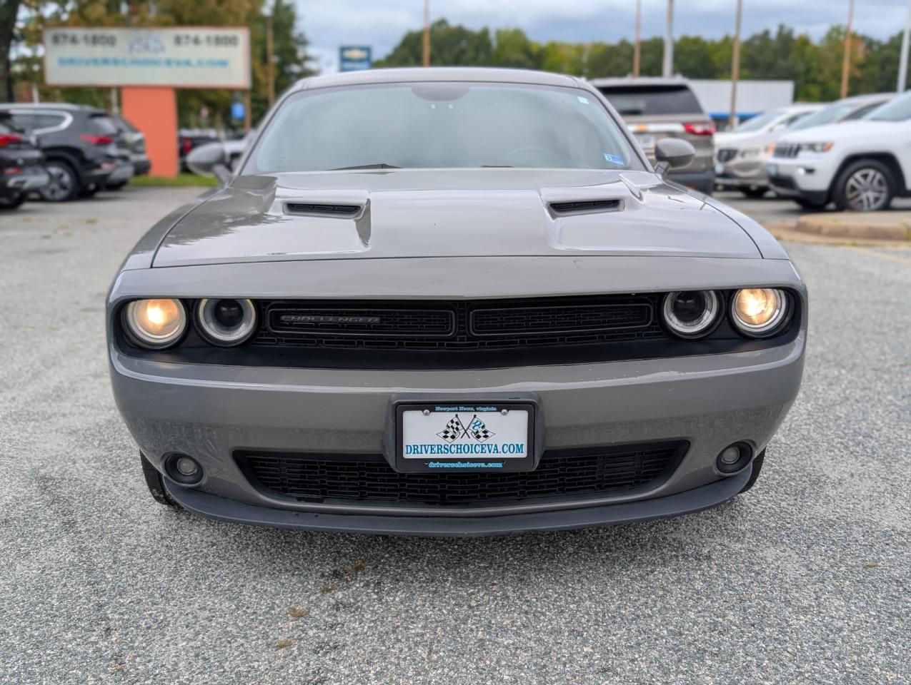 Dodge Challenger SXT RWD 2018