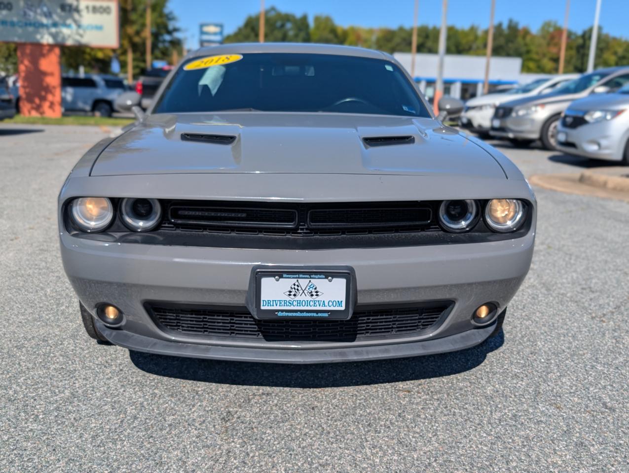 Dodge Challenger SXT RWD 2018