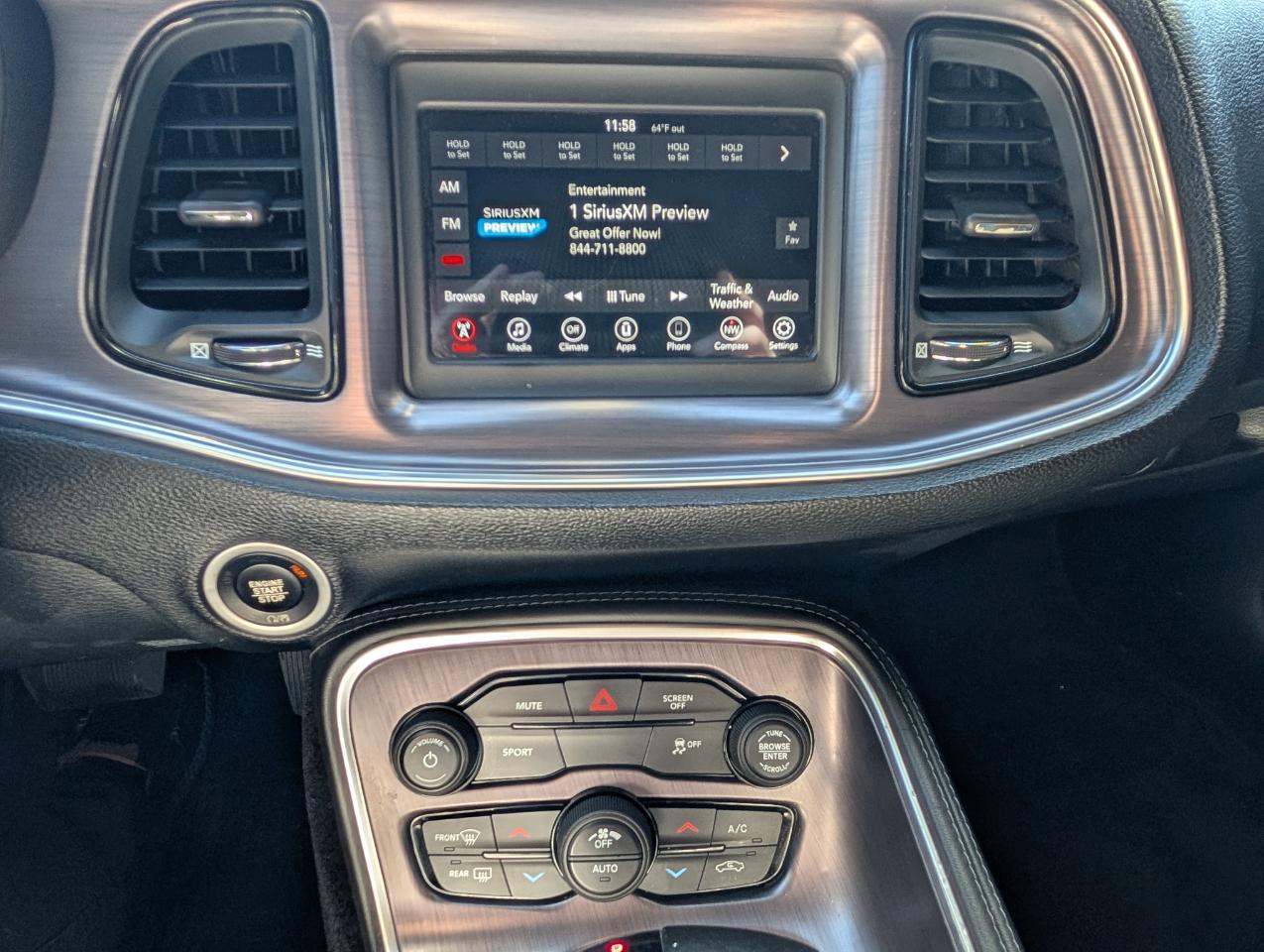 Dodge Challenger SXT RWD 2018