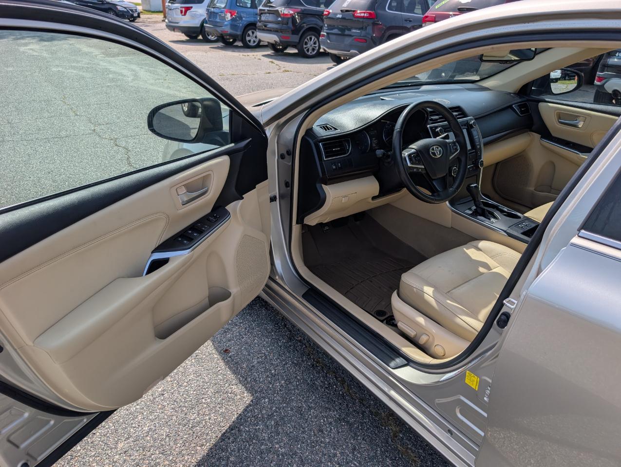 Toyota Camry  2016