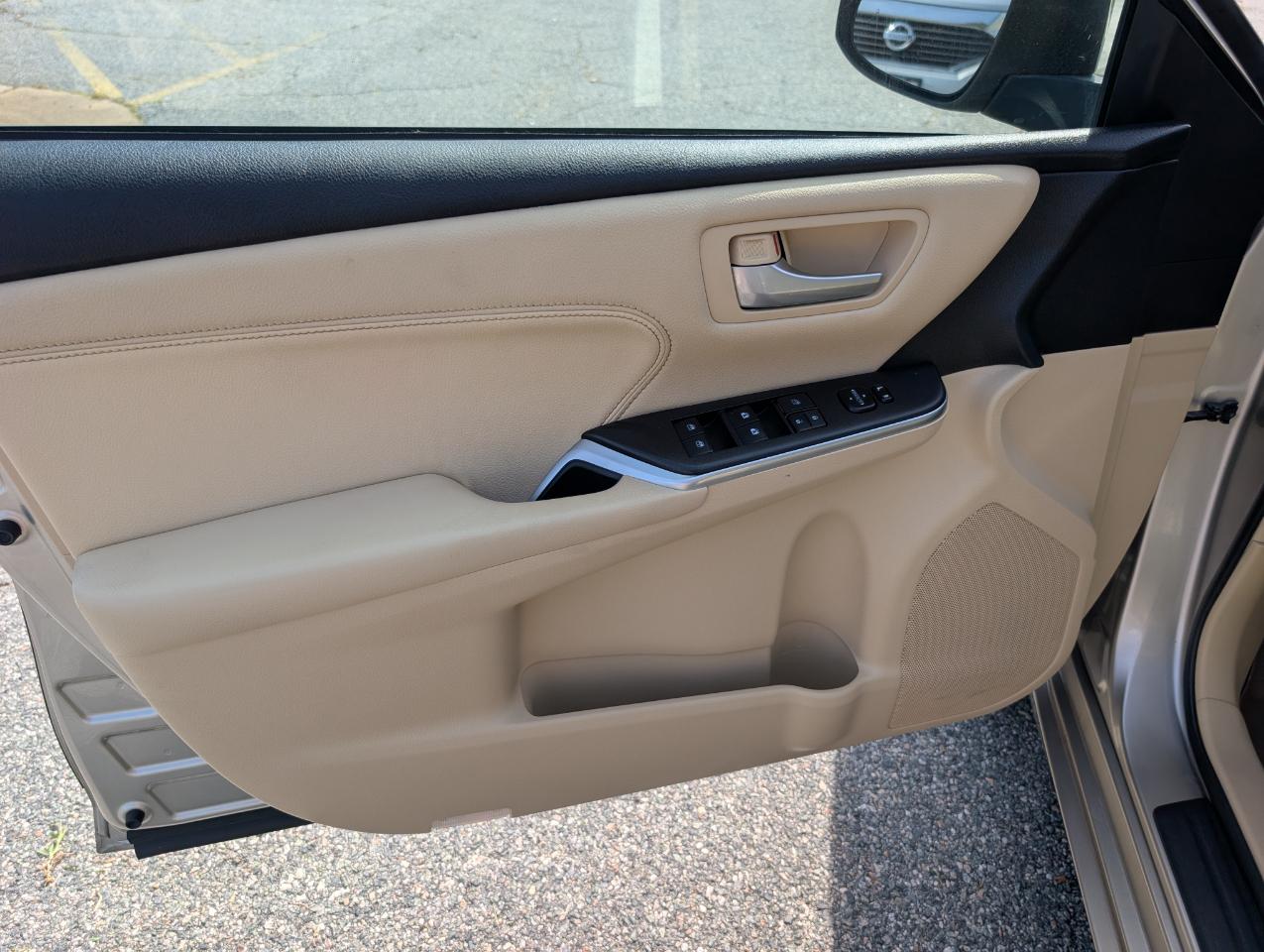 Toyota Camry  2016