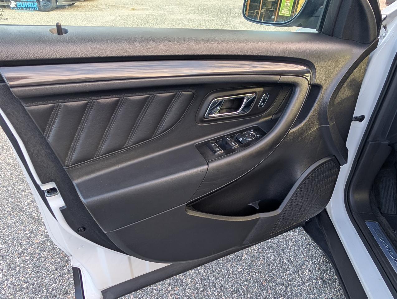 Ford Taurus SHO AWD 2014