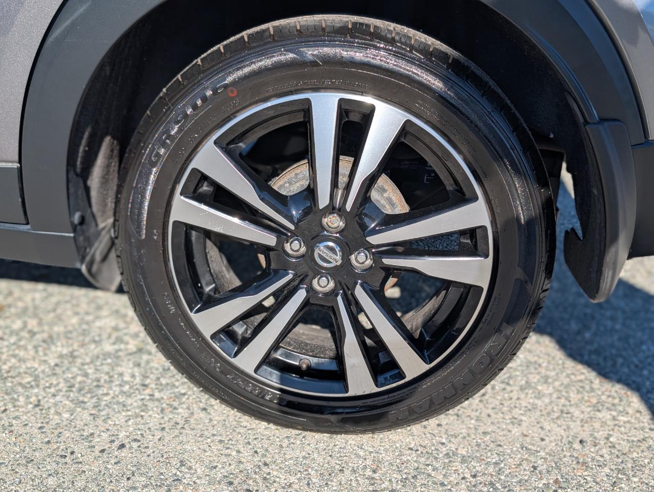 Nissan Kicks photo 3