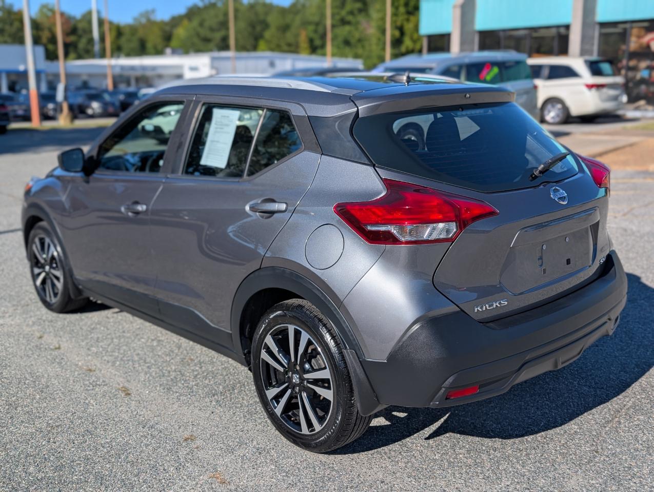 Nissan Kicks photo 4