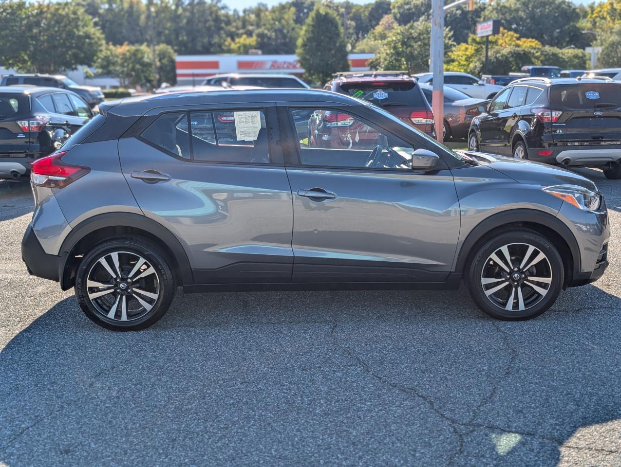 Nissan Kicks photo 9