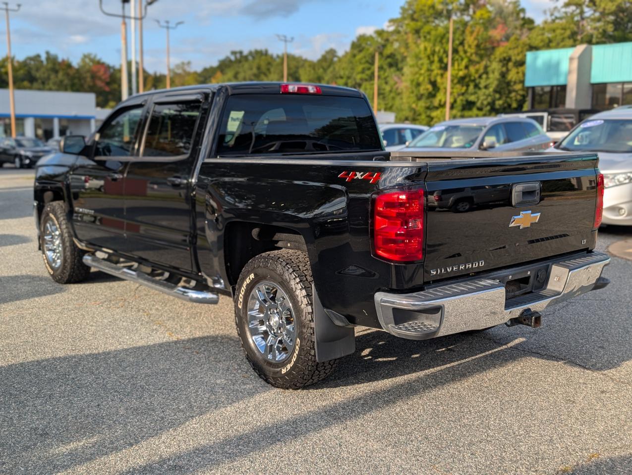 Chevrolet Silverado 1500 4WD Crew Cab 143.5" LT w/1LT 2018