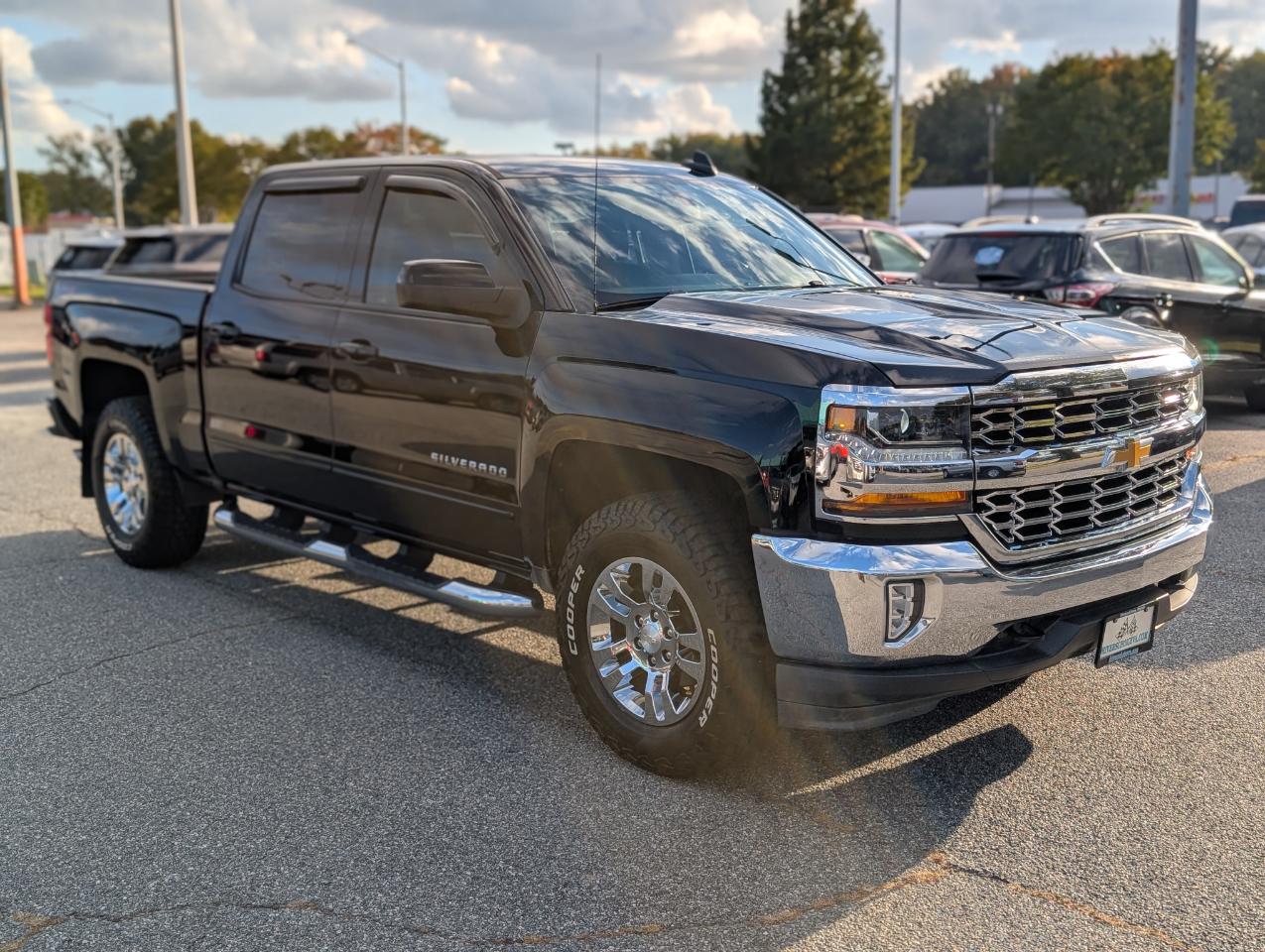 Chevrolet Silverado 1500 4WD Crew Cab 143.5" LT w/1LT 2018