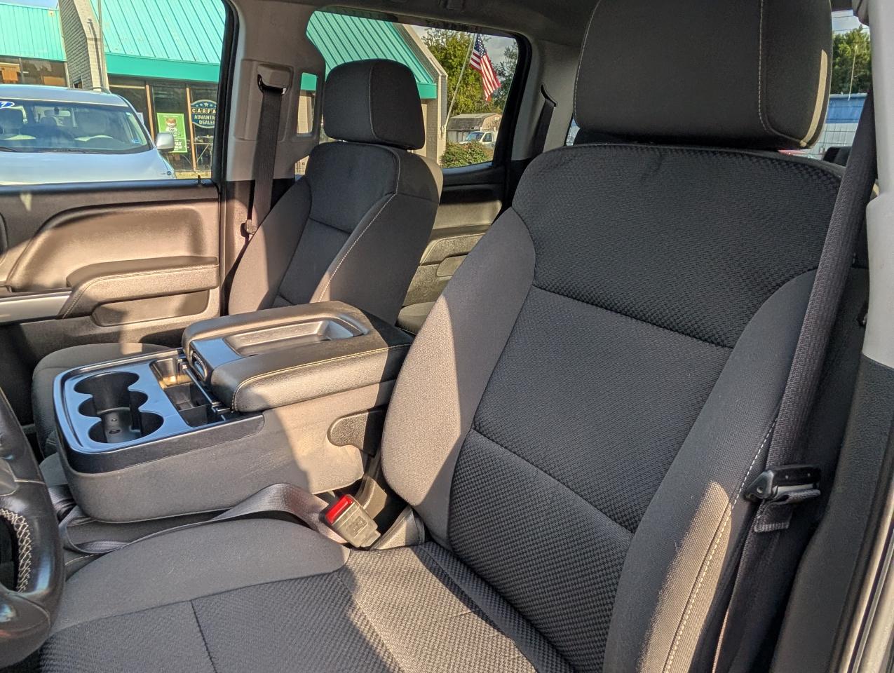 Chevrolet Silverado 1500 4WD Crew Cab 143.5" LT w/1LT 2018