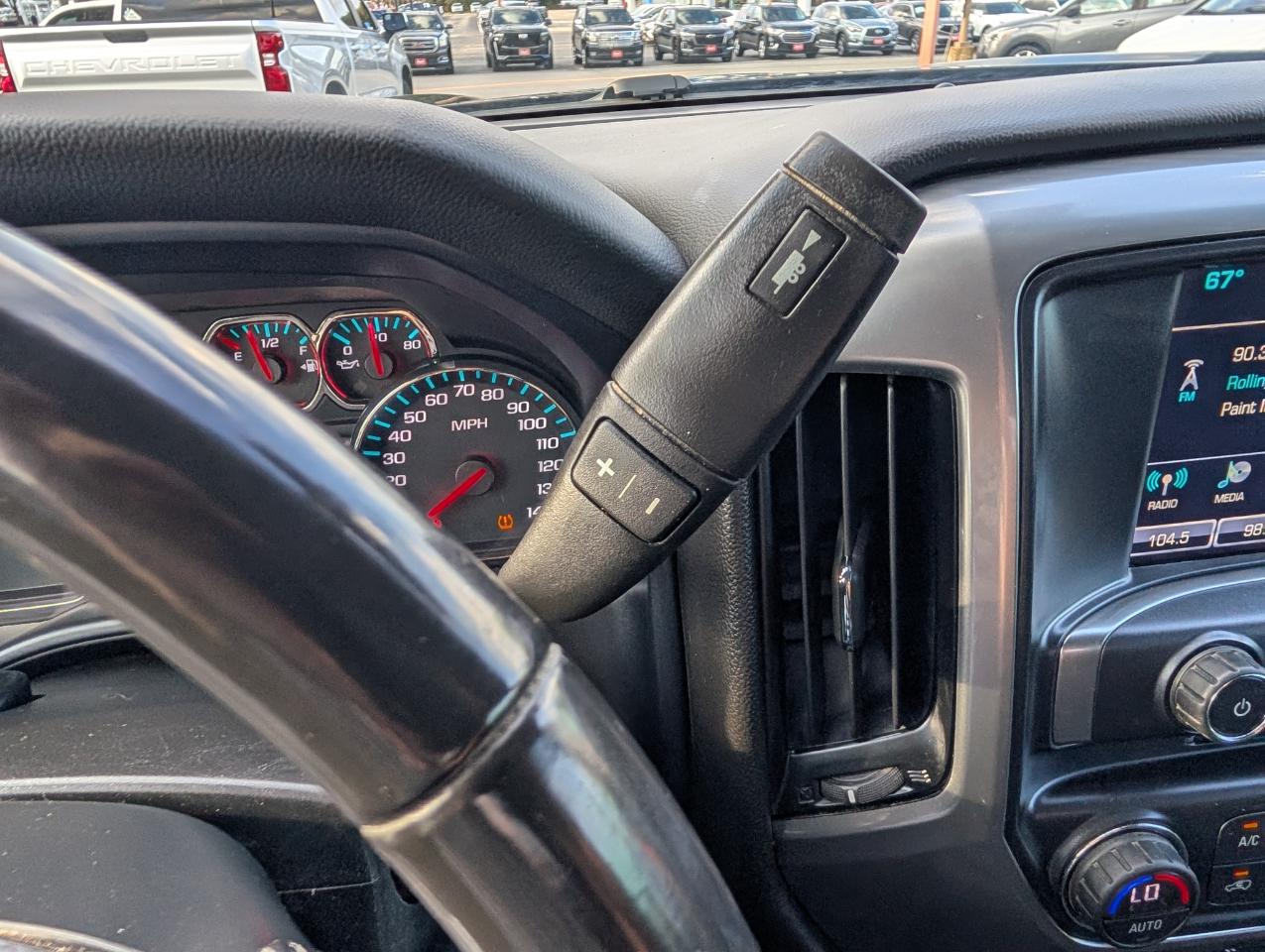 Chevrolet Silverado 1500 4WD Crew Cab 143.5" LT w/1LT 2018