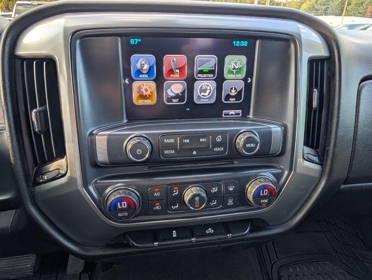 Chevrolet Silverado 1500 4WD Crew Cab 143.5" LT w/1LT 2018