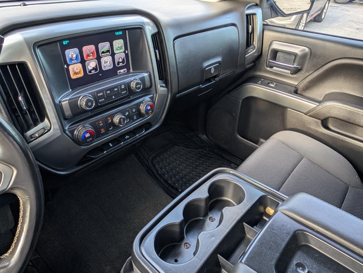 Chevrolet Silverado 1500 4WD Crew Cab 143.5" LT w/1LT 2018