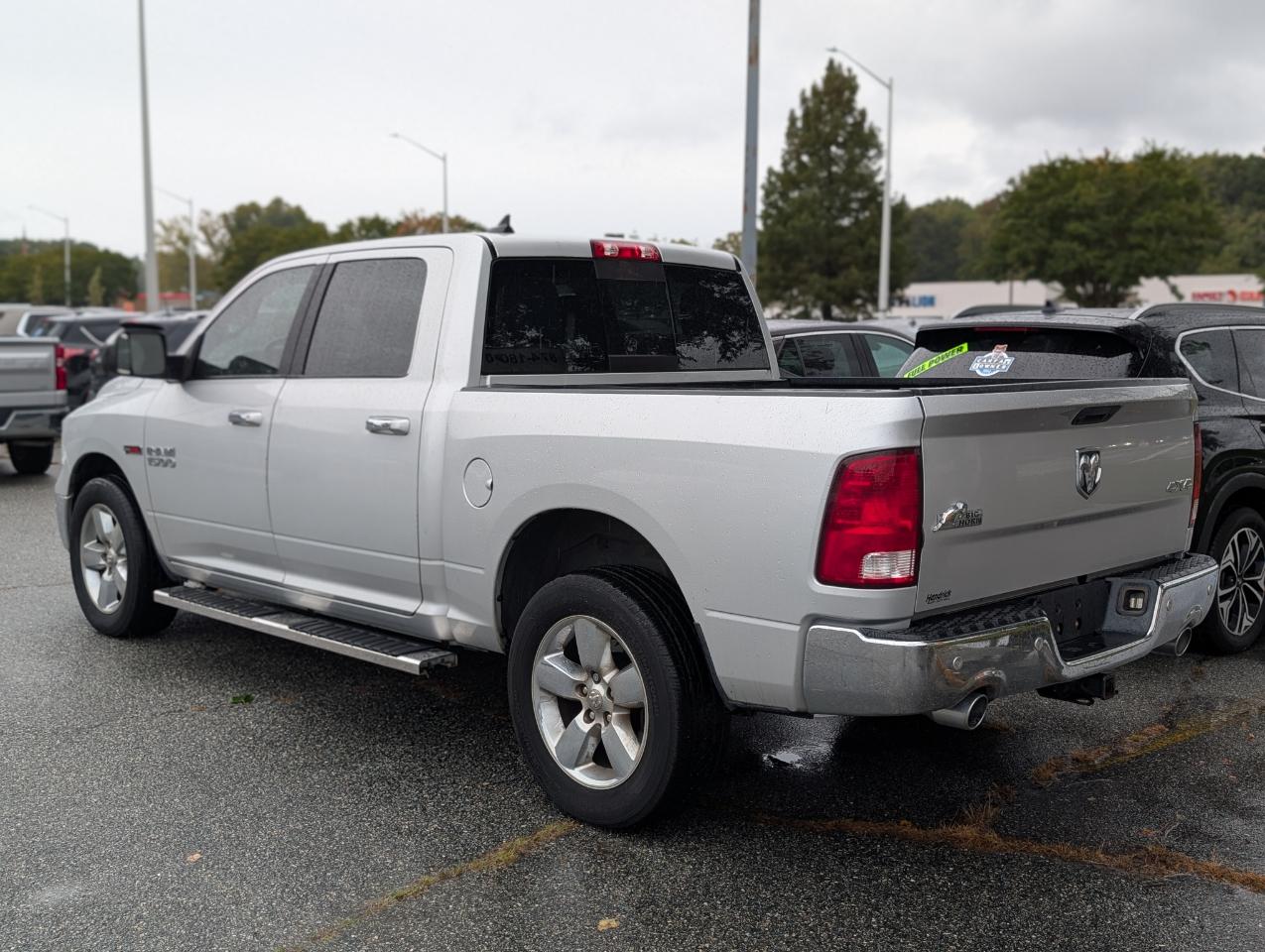 RAM 1500 Big Horn 4x4 Crew Cab 5'7" Box 2017