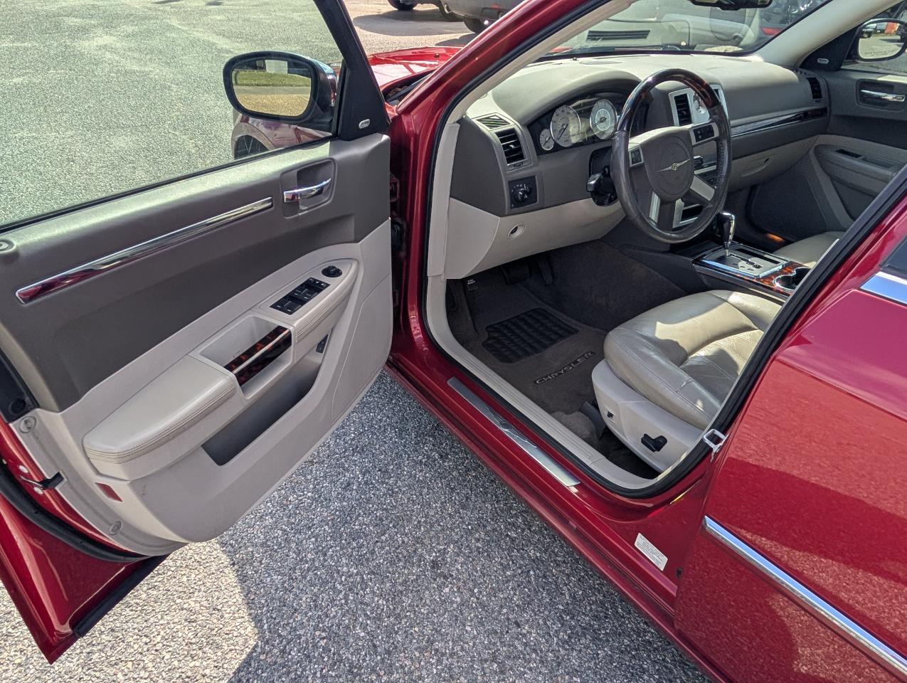 Chrysler 300  2008
