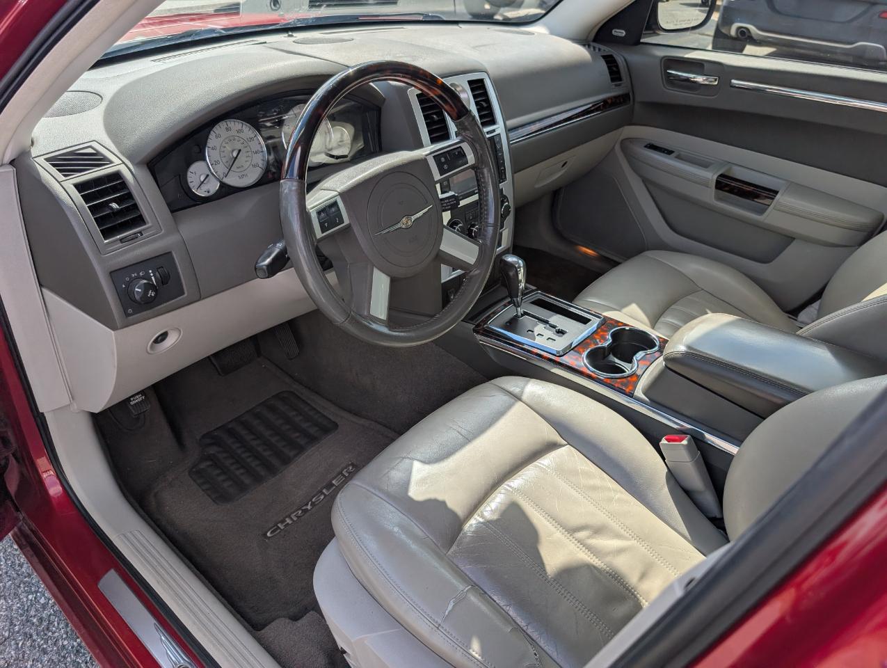 Chrysler 300  2008