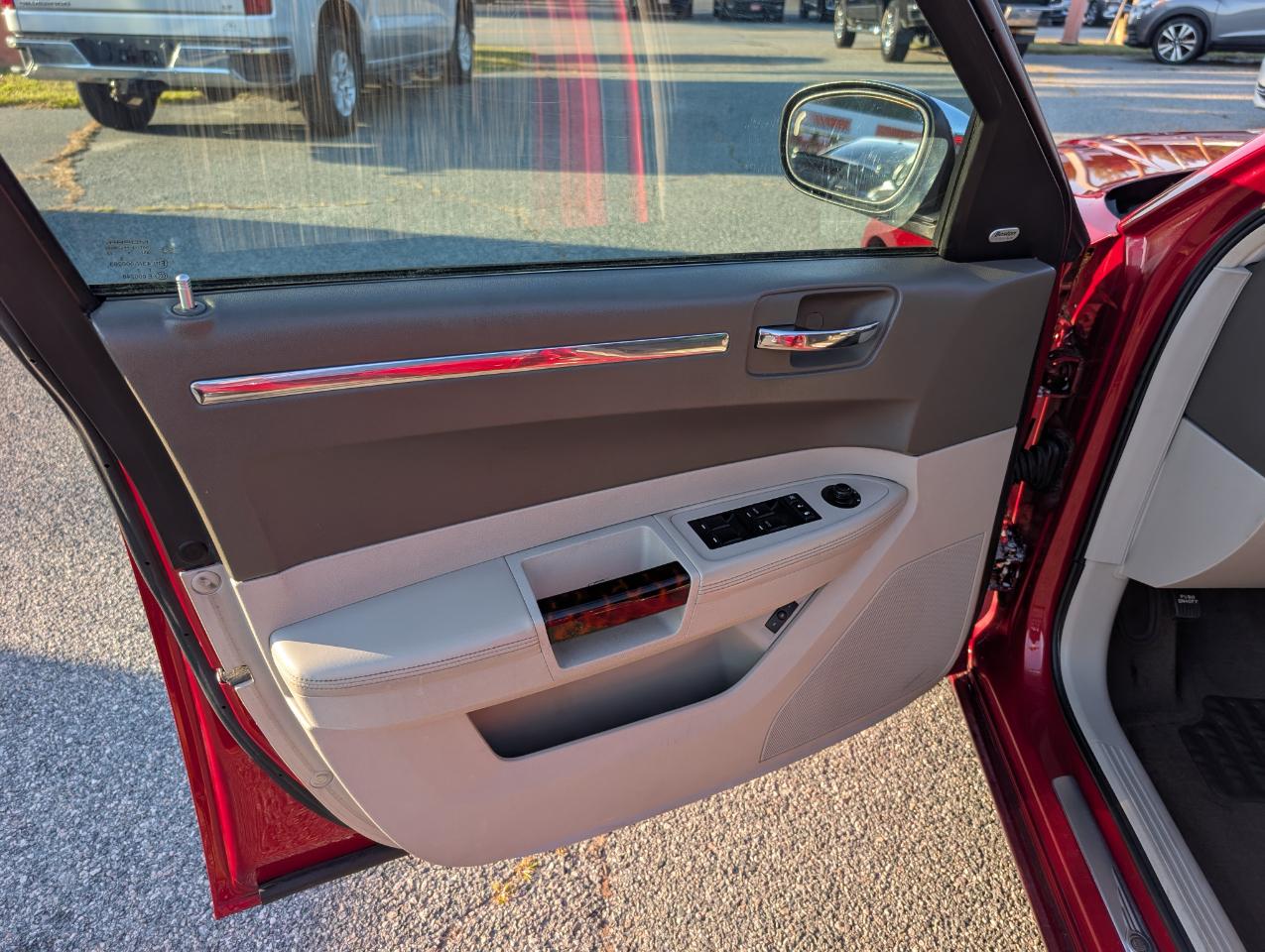 Chrysler 300  2008