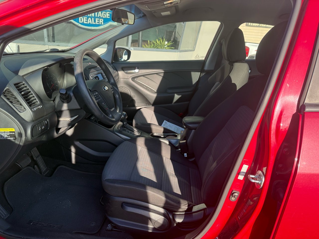 Kia Forte 4dr Sdn Auto LX 2015