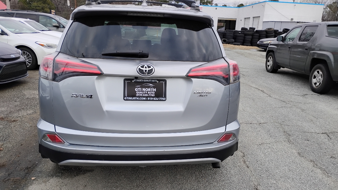 Toyota RAV4 Limited AWD 2018