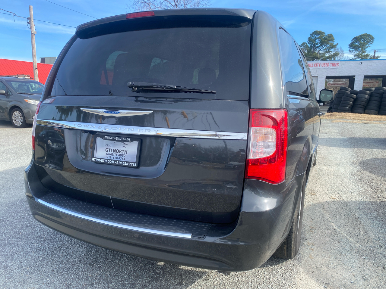 Chrysler Town & Country Touring 2012