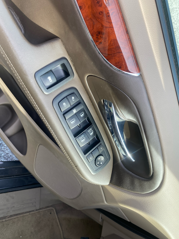 Chrysler Town & Country Touring 2012