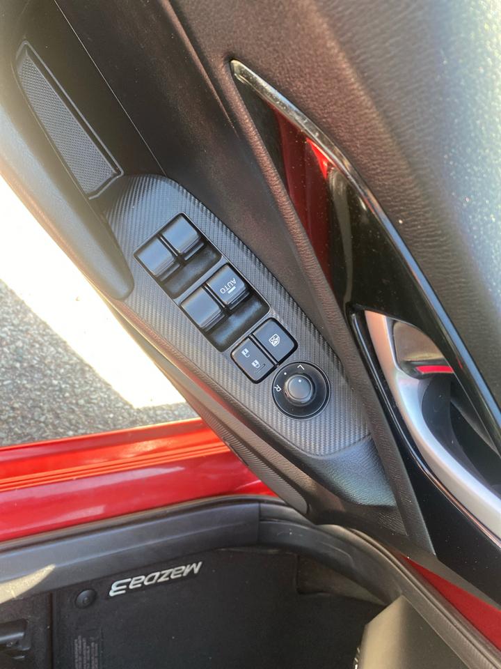 Mazda MAZDA3I  2015