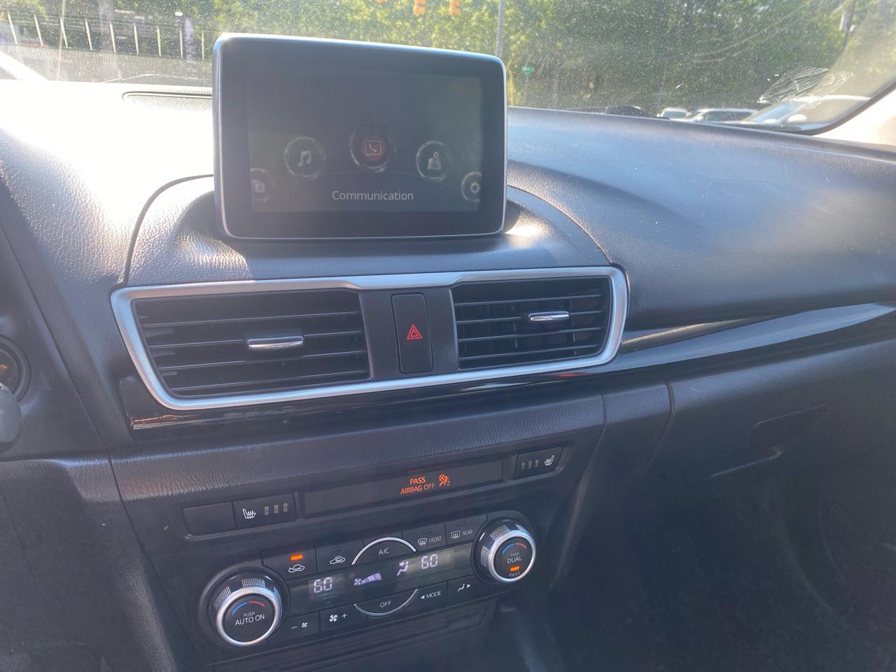 Mazda MAZDA3I  2015