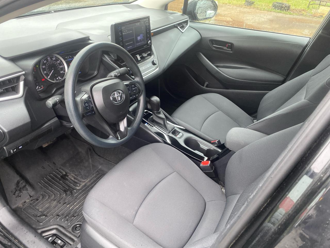 Toyota Corolla LE 2022