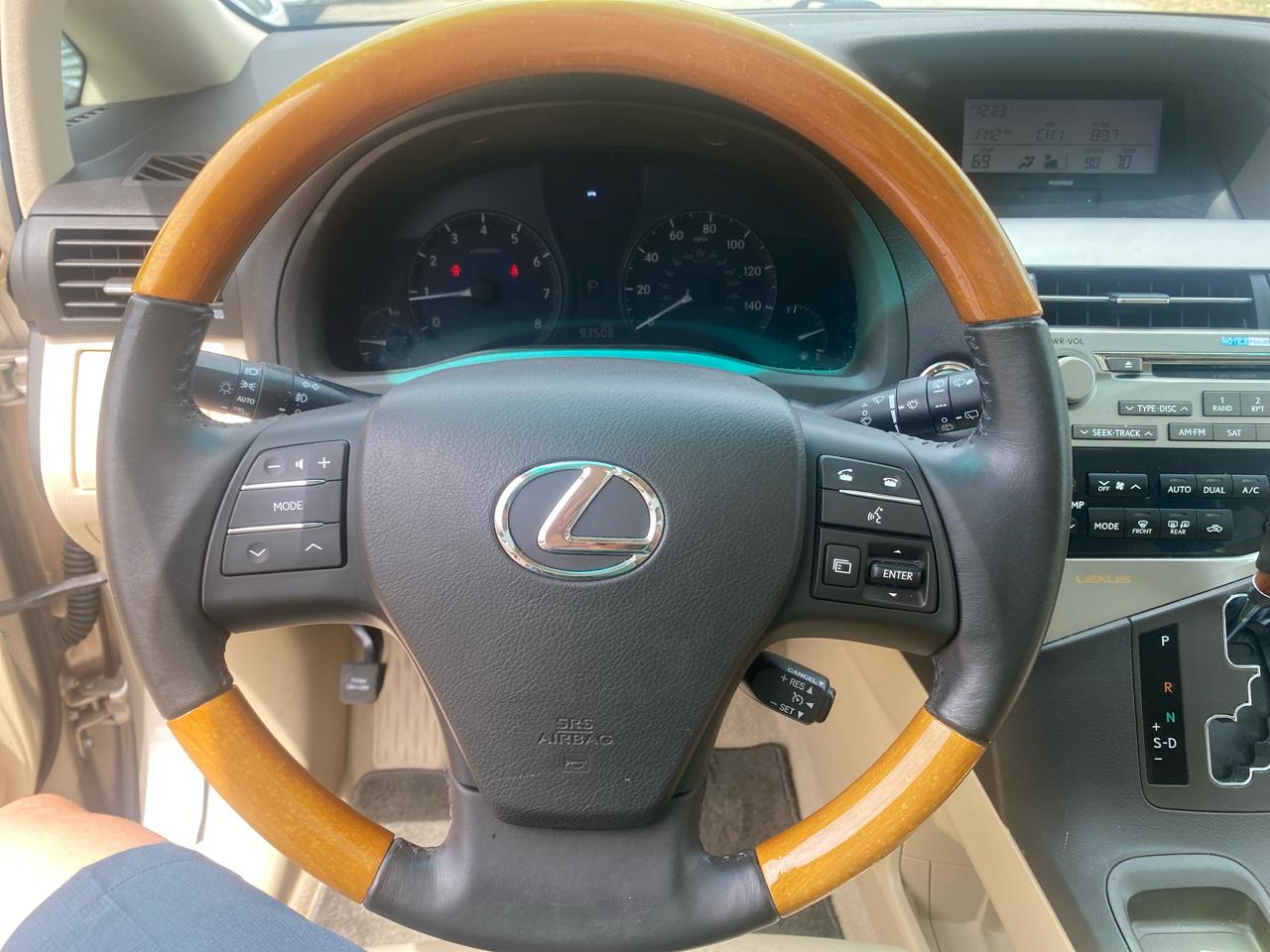 Lexus RX 350 FWD 2011