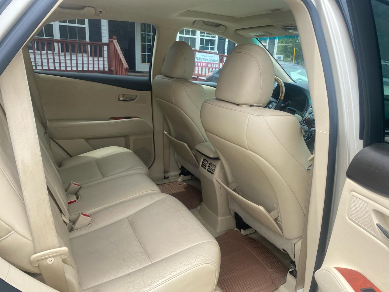 Lexus RX 350 FWD 2011