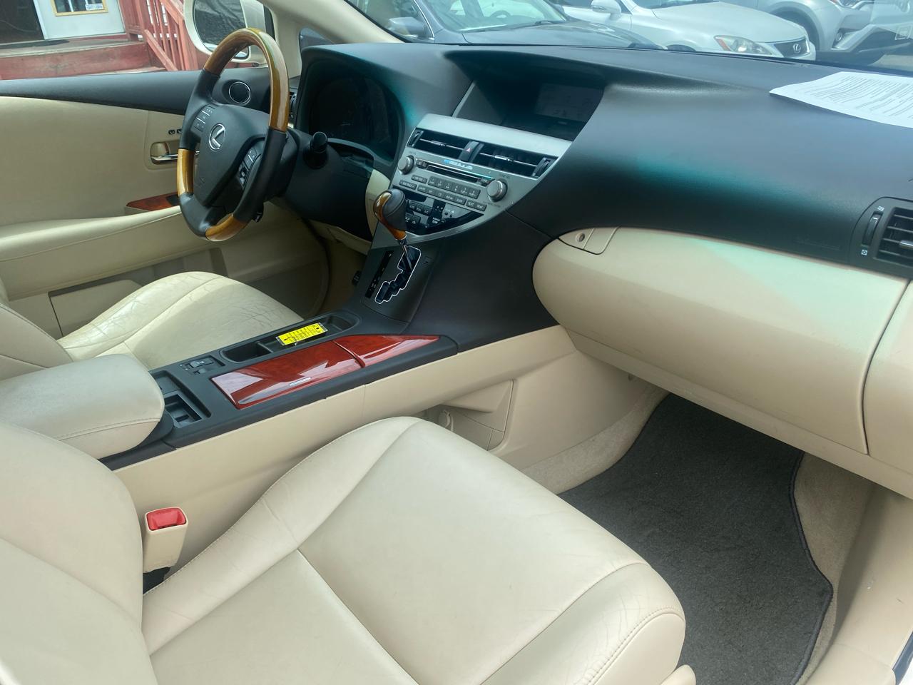 Lexus RX 350 FWD 2011