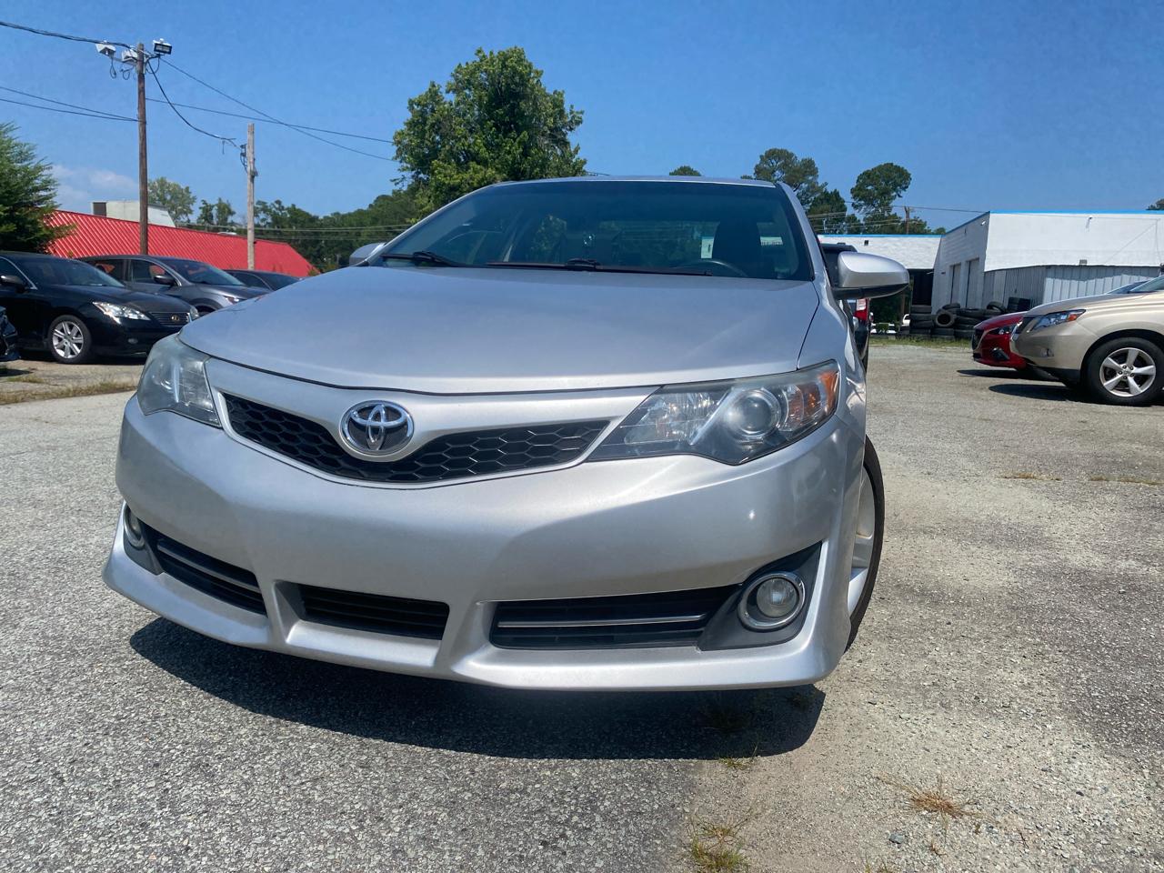Toyota Camry 2014.5 4dr Sdn I4 Auto SE (Natl) 2014