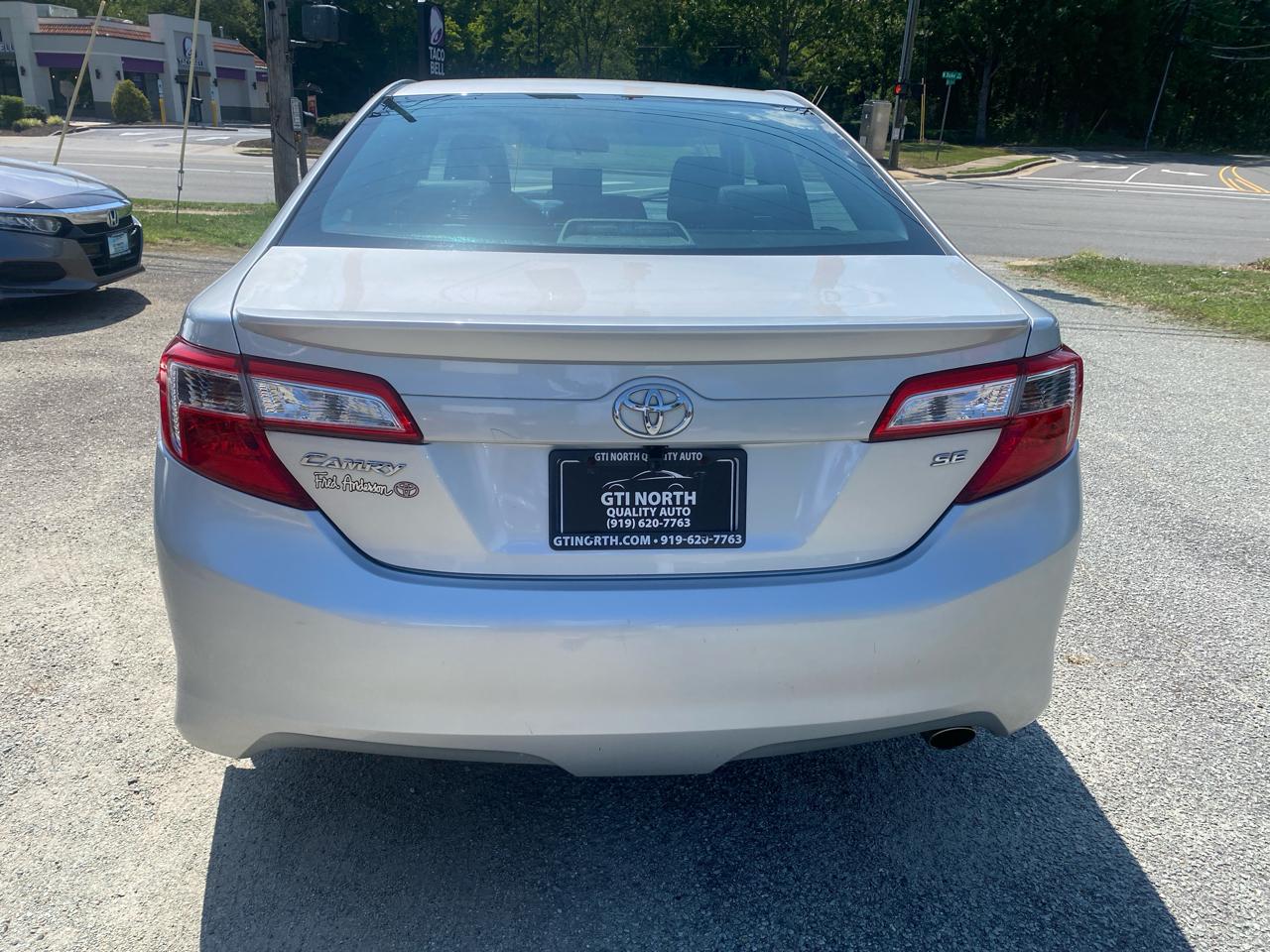 Toyota Camry 2014.5 4dr Sdn I4 Auto SE (Natl) 2014