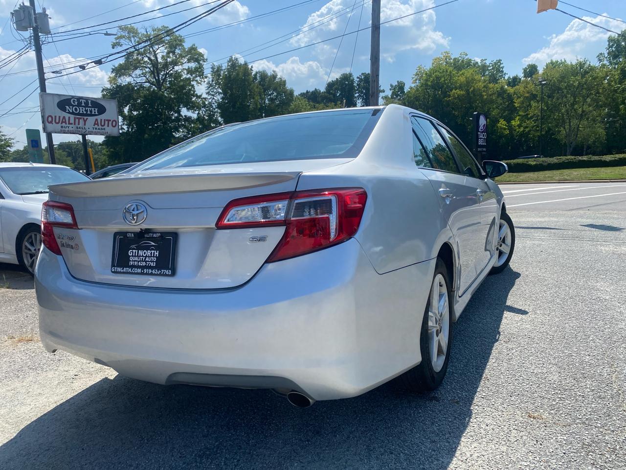 Toyota Camry 2014.5 4dr Sdn I4 Auto SE (Natl) 2014