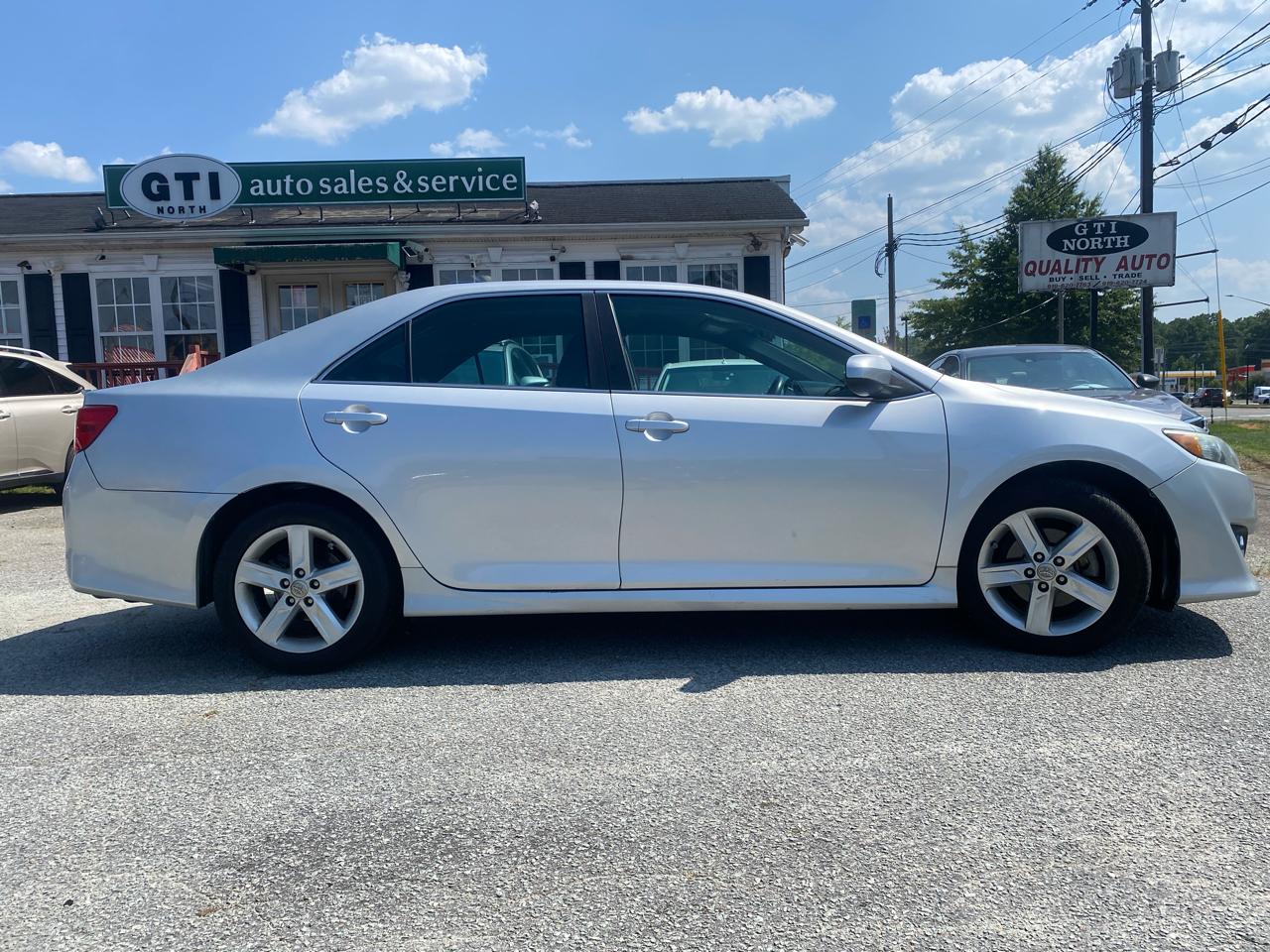 Toyota Camry 2014.5 4dr Sdn I4 Auto SE (Natl) 2014