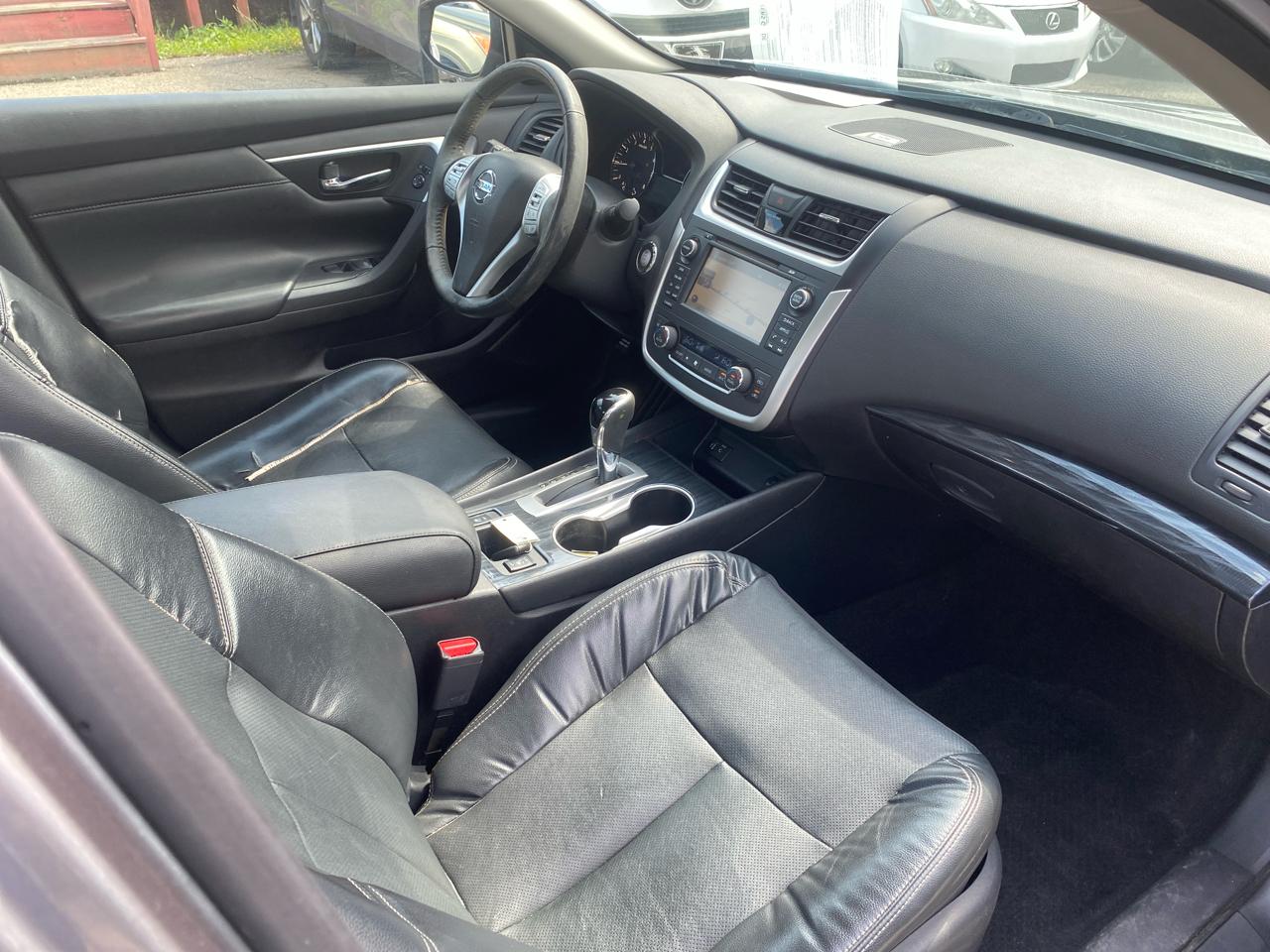 Nissan Altima 2.5 SR 2016