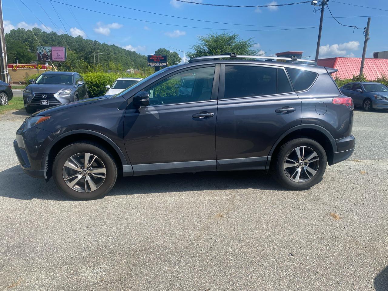 Toyota RAV4 XLE FWD 2018