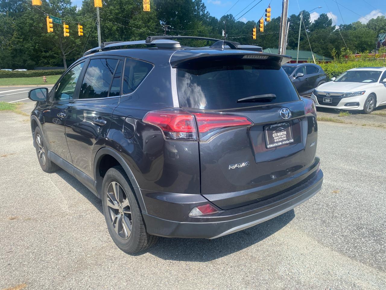 Toyota RAV4 XLE FWD 2018