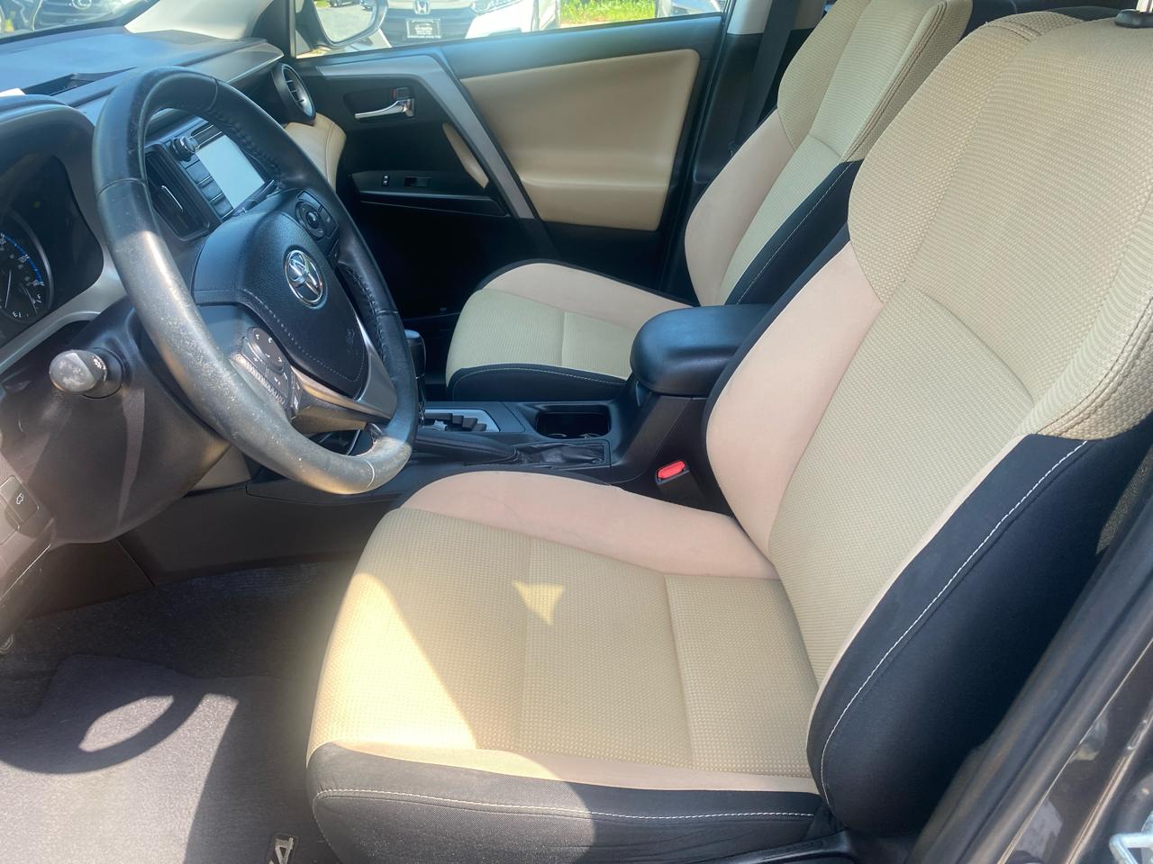 Toyota RAV4 XLE FWD 2018