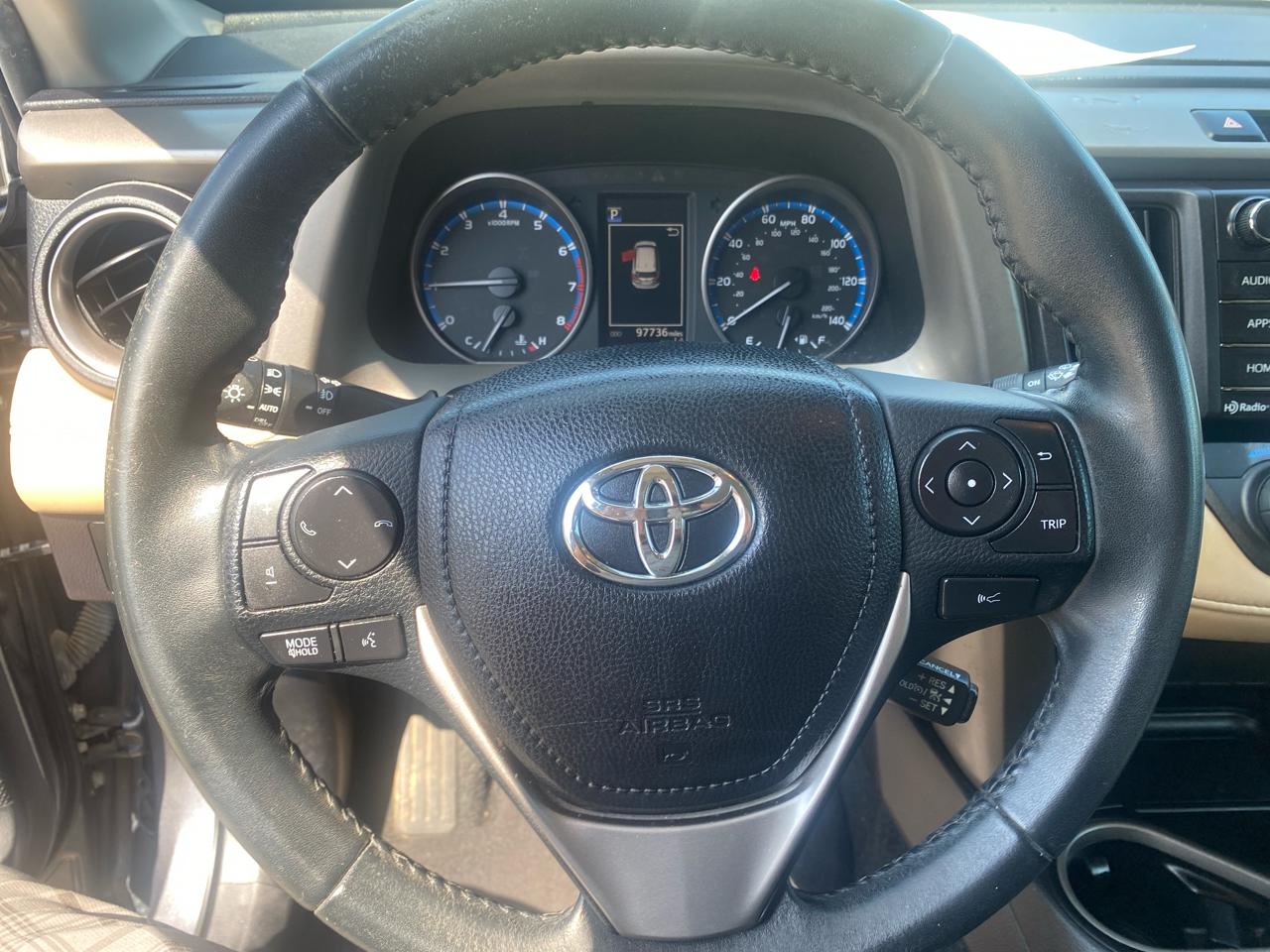 Toyota RAV4 XLE FWD 2018