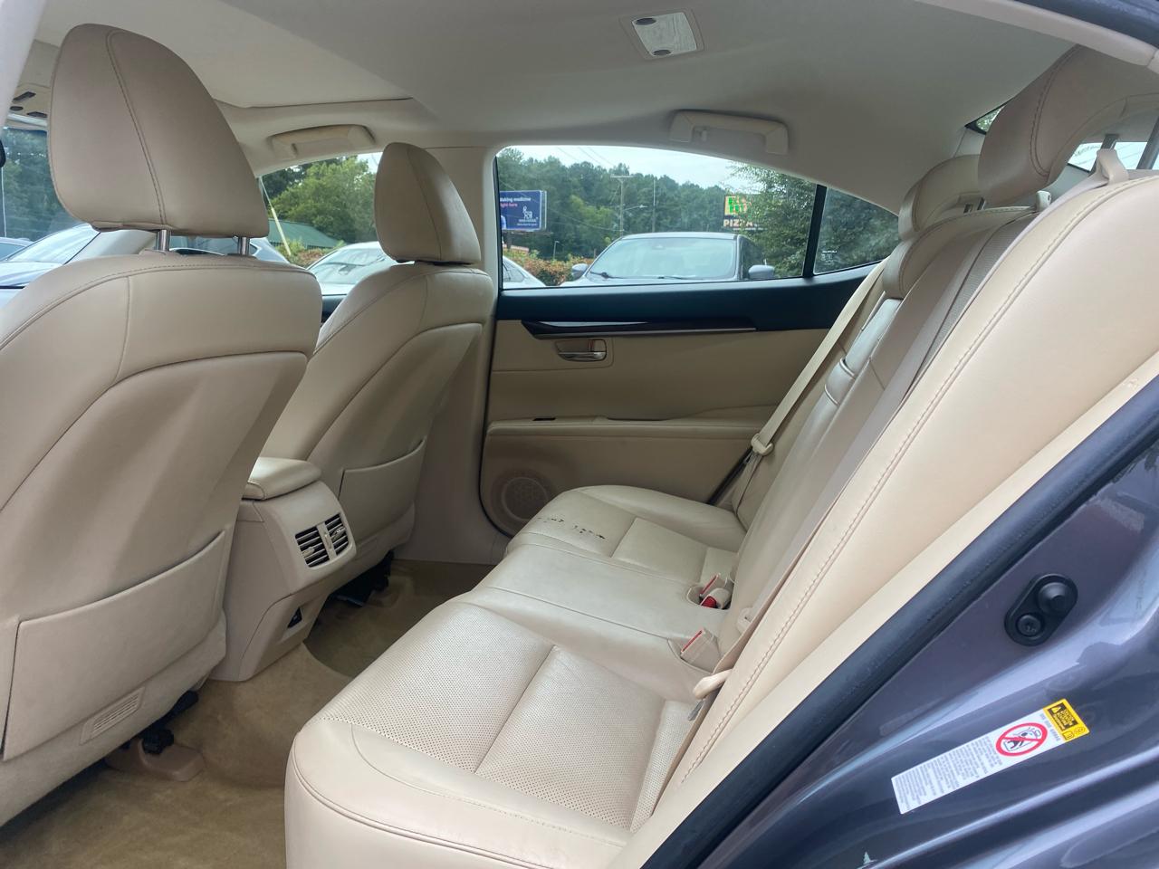 Lexus ES 350  2013